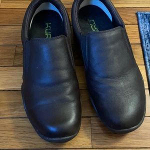 Men’s Kuru Shoes Size 9.5